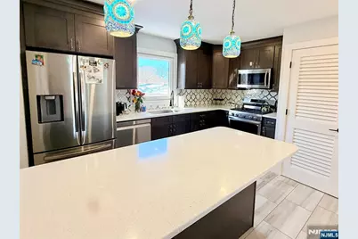 33 Willow Wood Court 2 #2, East Rutherford, NJ 07073 - Photo 5