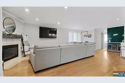 42 Triumph Court A #A, East Rutherford, NJ 07073 - Photo 5