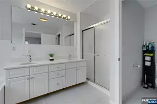 123 Livingston Ave, Livingston, NJ 07039 - Photo 23