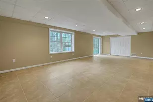 123 Livingston Ave, Livingston, NJ 07039 - Photo 31