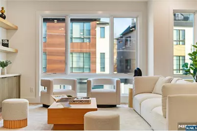 811 Jassamine Way, Fort Lee, NJ 07024 - Photo 11