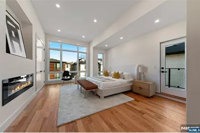 811 Jassamine Way, Fort Lee, NJ 07024 - Photo 29