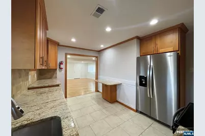 50 Knollwood Drive, Paramus, NJ 07652 - Photo 9