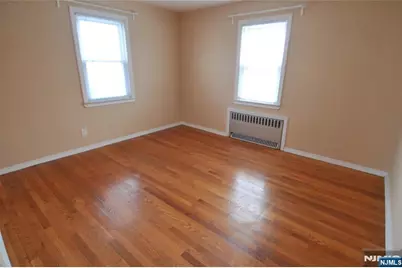 237 Martha Avenue, Elmwood Park, NJ 07407 - Photo 7