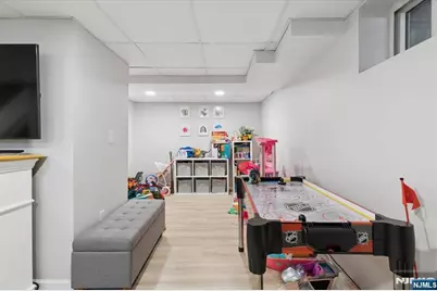 36 Hasbrouck Place, Rutherford, NJ 07070 - Photo 25