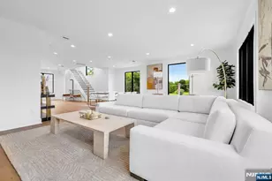 28 Skye Dr, Paramus, NJ 07652 - Photo 21