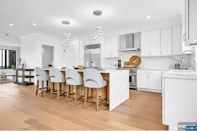 28 Skye Drive, Paramus, NJ 07652 - Photo 9