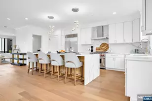 28 Skye Dr, Paramus, NJ 07652 - Photo 9