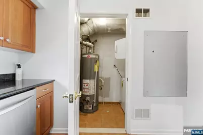 179 Roseland Avenue, Caldwell, NJ 07006 - Photo 9