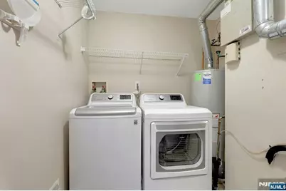 2109 Henry Court, Mahwah, NJ 07430 - Photo 23