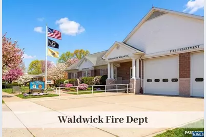 29 Lindbergh Parkway, Waldwick, NJ 07463 - Photo 25