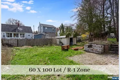 29 Lindbergh Parkway, Waldwick, NJ 07463 - Photo 5