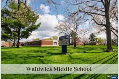 29 Lindbergh Parkway, Waldwick, NJ 07463 - Photo 21