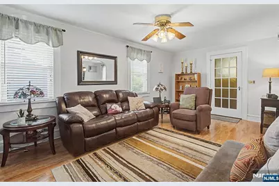 428 Innes Road, Wood Ridge, NJ 07075 - Photo 3
