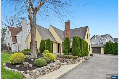 11 Ashton Place, Glen Rock, NJ 07452 - Photo 1