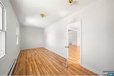 539 Bergen Boulevard, Ridgefield, NJ 07657 - Photo 13