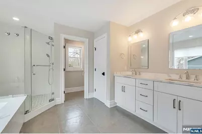 203 Marcotte Lane, Bergenfield, NJ 07621 - Photo 27