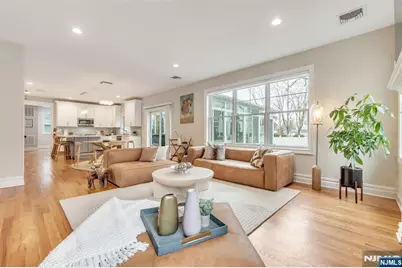 203 Marcotte Lane, Bergenfield, NJ 07621 - Photo 13