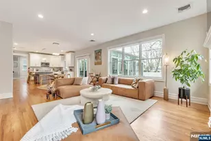 203 Marcotte Ln, Bergenfield, NJ 07621 - Photo 13