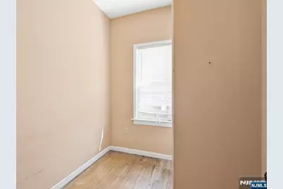 538 Jefferson Street, Carlstadt, NJ 07072 - Photo 11