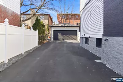 54 Lawton Avenue, Cliffside Park, NJ 07010 - Photo 37