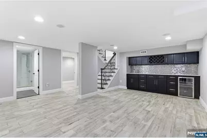 54 Lawton Avenue, Cliffside Park, NJ 07010 - Photo 31