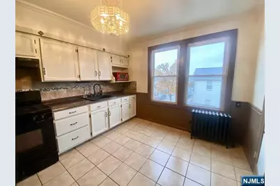 65 Wilson Avenue 2 #2, Kearny, NJ 07032 - Photo 11