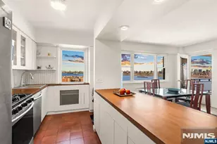 8800 E Blvd East 005E, North Bergen, NJ 07047 - Photo 1
