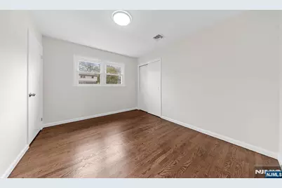 11 Sibel Court 2 #2, Woodland Park, NJ 07424 - Photo 9