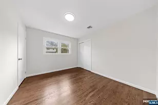 11 Sibel Ct 2, Woodland Park, NJ 07424 - Photo 9