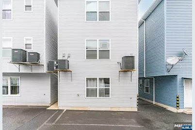 266 2nd Avenue, Newark, NJ 07107 - Photo 25