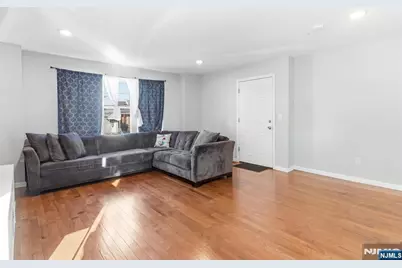 266 2nd Avenue, Newark, NJ 07107 - Photo 3