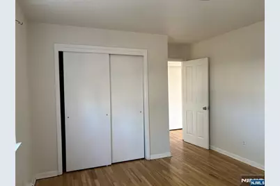 815 Bergen Boulevard 2 #2, Fort Lee, NJ 07024 - Photo 7