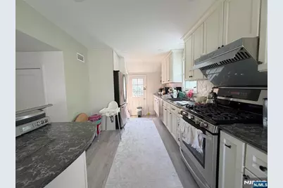 141 Monroe Avenue, River Edge, NJ 07661 - Photo 7