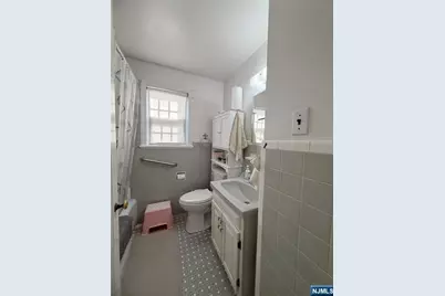 141 Monroe Avenue, River Edge, NJ 07661 - Photo 15