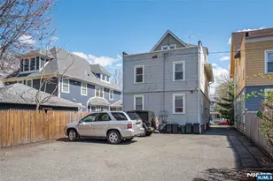 32 Irving St, Montclair, NJ 07042 - Photo 23