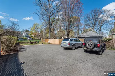 32 Irving Street, Montclair, NJ 07042 - Photo 21