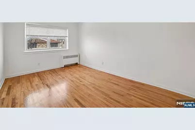 2430 8th Street 5B #5B, Fort Lee, NJ 07024 - Photo 13