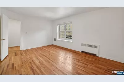 2430 8th Street 5B #5B, Fort Lee, NJ 07024 - Photo 11