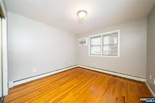 54 Chestnut St, Weehawken, NJ 07086 - Photo 19