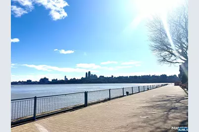 102 Nelson Court O102 #O102, Edgewater, NJ 07020 - Photo 15