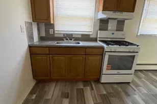 122 Stuyvesant Ave 7, Lyndhurst Township, NJ 07071 - Photo 5