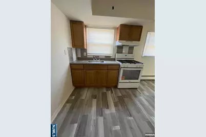 122 Stuyvesant Avenue 7 #7, Lyndhurst Township, NJ 07071 - Photo 5