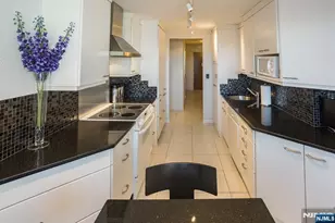 2 Claridge Dr 7Ne, Verona, NJ 07044 - Photo 5