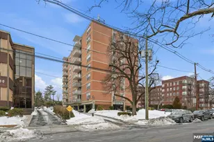 712 Broad Street 3C, Elizabeth, NJ 07208 - Photo 3