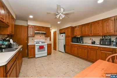 155 Lafayette Street, Newark, NJ 07105 - Photo 5