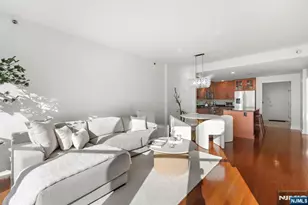 1125 Maxwell Ln 428, Hoboken, NJ 07030 - Photo 3