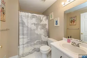 2141 Jordan Ct, Mahwah, NJ 07430 - Photo 17