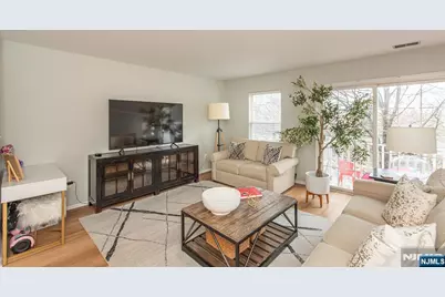 2141 Jordan Court, Mahwah, NJ 07430 - Photo 3