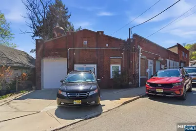 475 Westminster Place, Lodi, NJ 07644 - Photo 5
